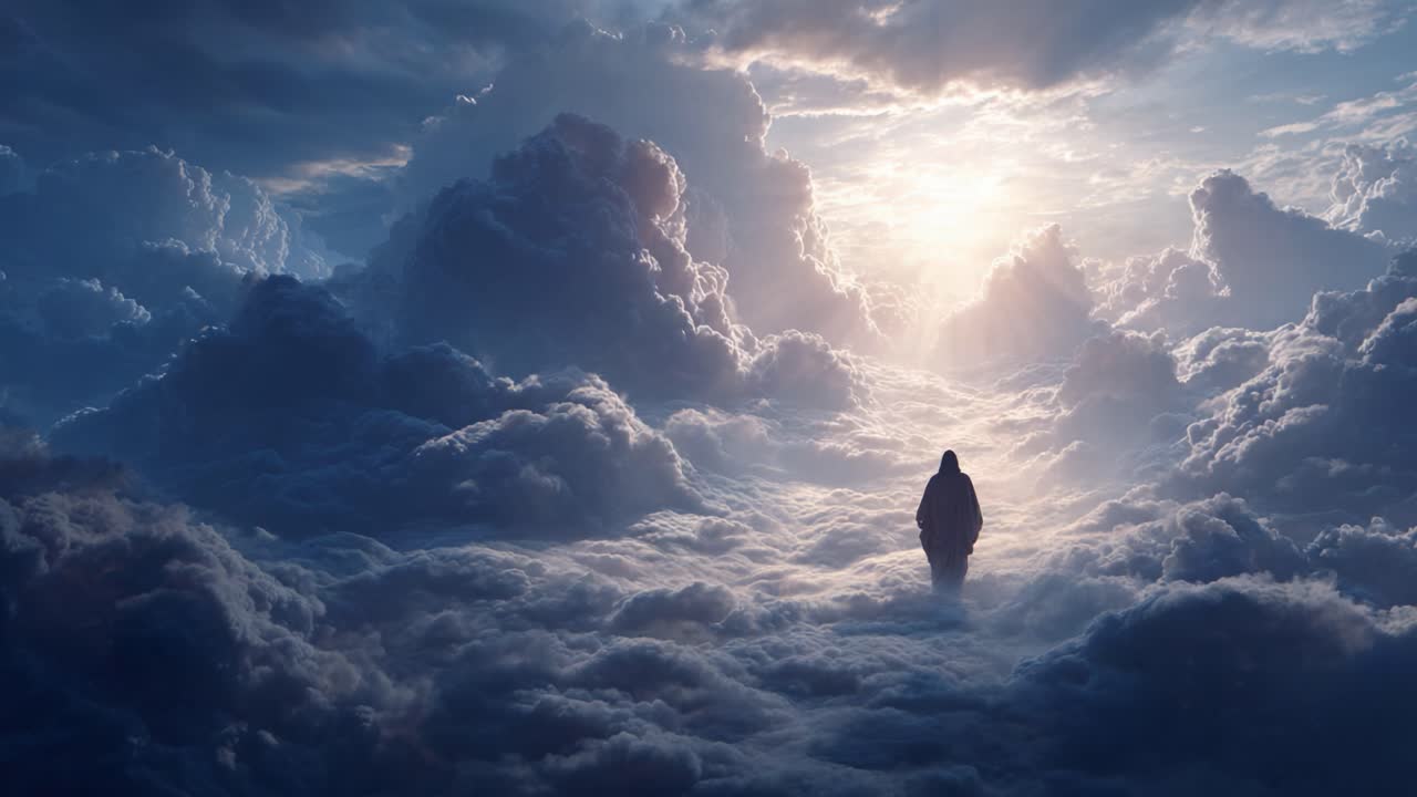 Una figura solitaria cammina attraverso un paesaggio di nuvole mistico, illuminata dalla luce solare radiosa che filtra tra le nuvole vivaci, creando un'atmosfera serena ed eterea.