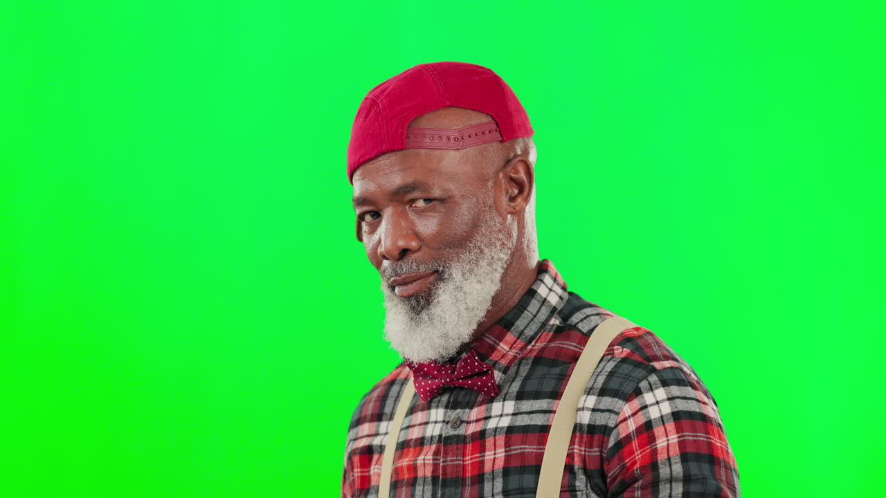 pantalla verde, gafas de sol y hombre mayor fresco