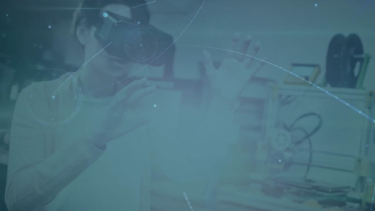 animación de la red de conexiones sobre la mujer que usa auriculares vr