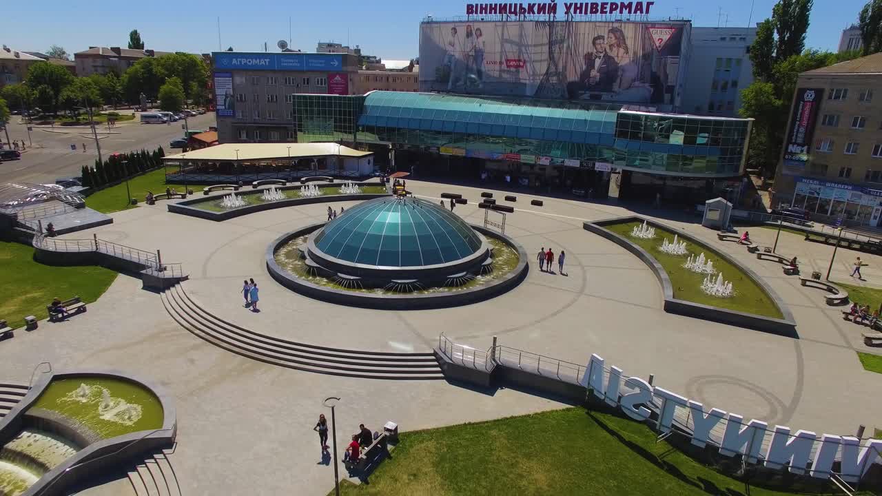 유리 으로 된 건물 05