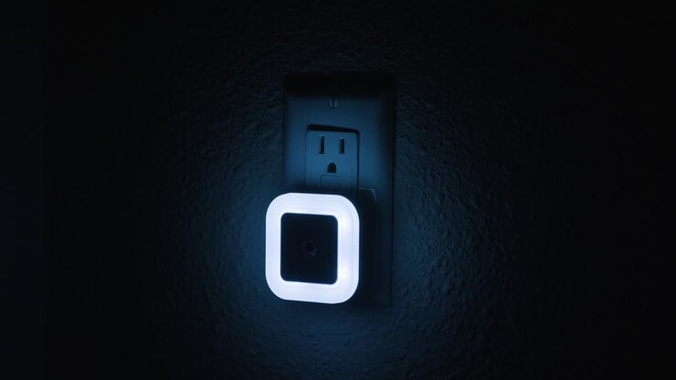 Automatic Nightlight Turning On Then Off Front Angle