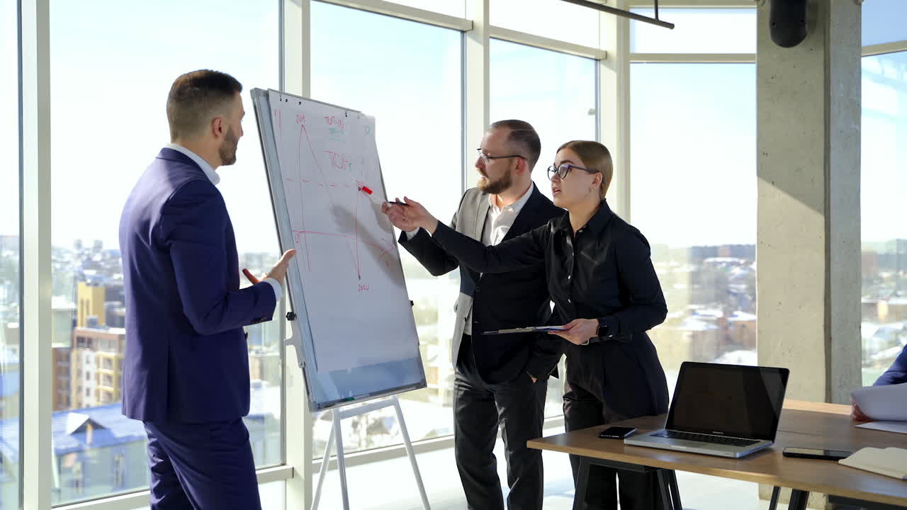 Successfull business meeting at studio. Business courses discussion in modern office.