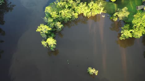 Vista-Aérea-Del-Canal-De-Entrada-En-Alabama