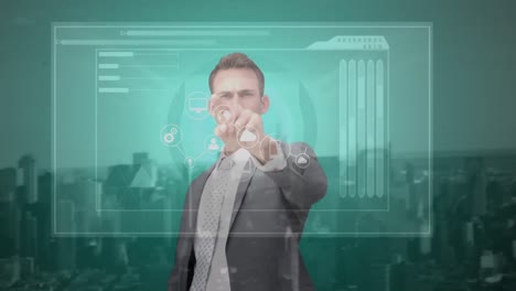 interfaz digital con procesamiento de datos sobre empresario tocando pantalla futurista contra el paisaje urbano