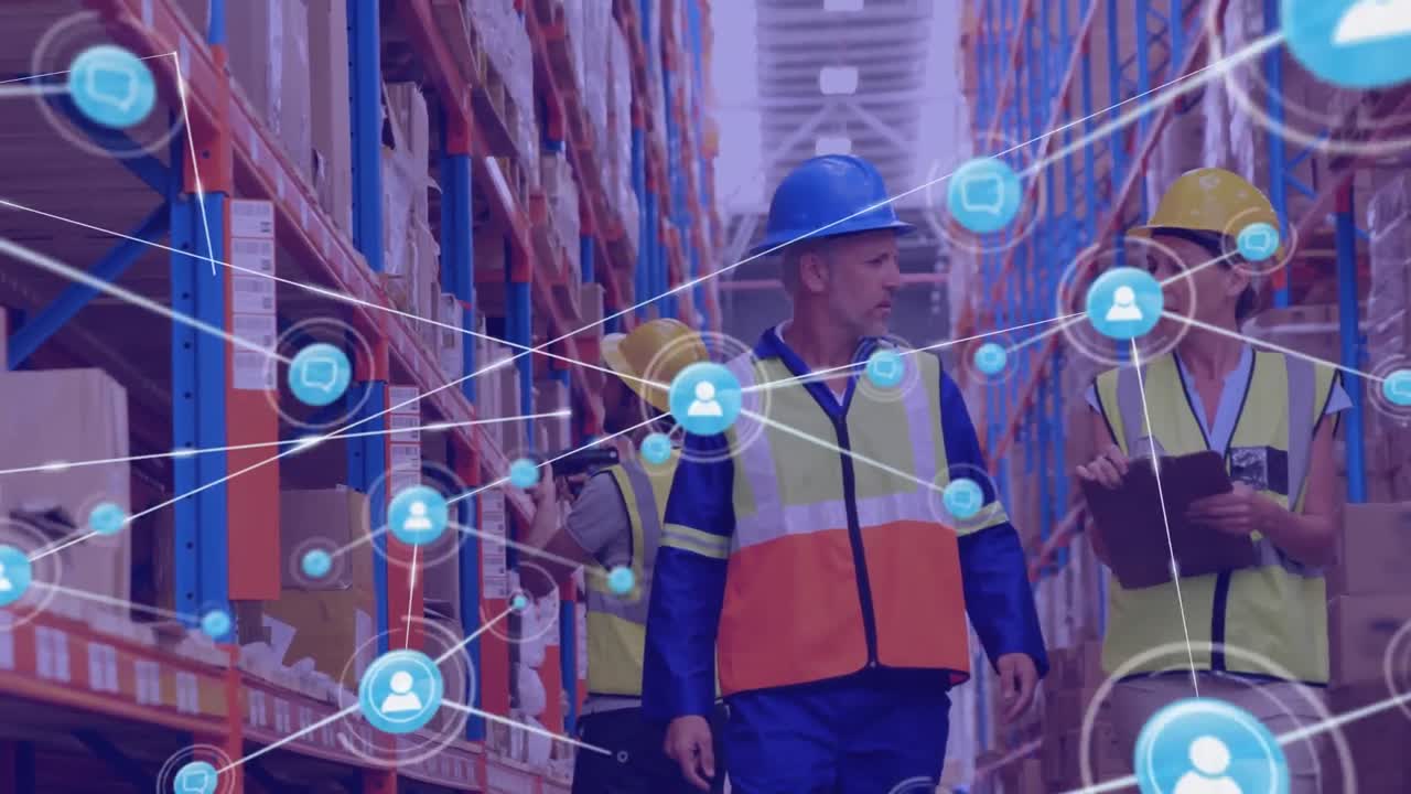 animación de la red de iconos sobre el supervisor caucásico masculino y femenino discutiendo en el almacén.