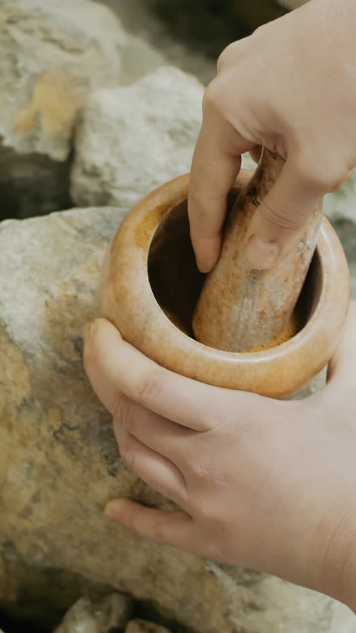 모터와 피스텔로 향신료를 는 것