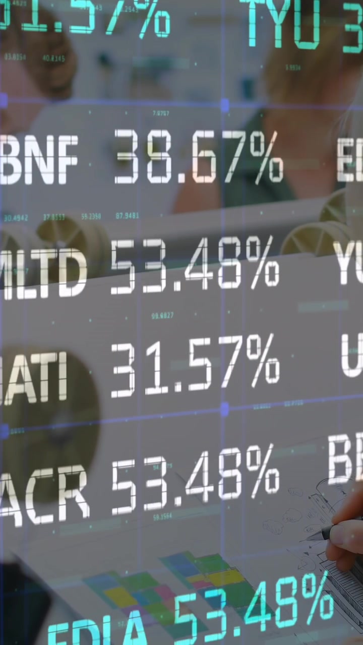 Animasi data pasar saham putih dan biru bergulir dan diproses di atas kisi-kisi