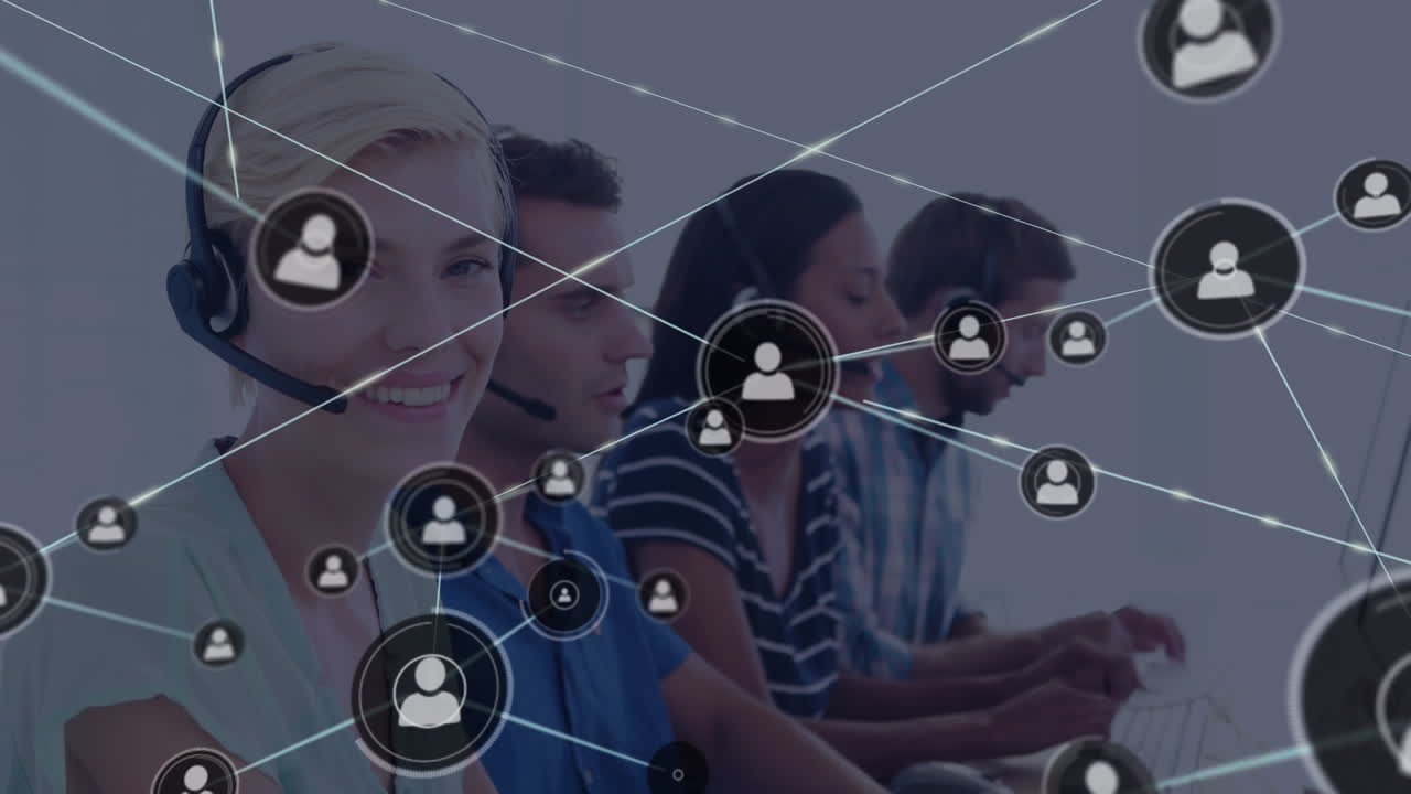 animación de la red de iconos de perfil sobre mujer caucásica con auriculares de teléfono sonriendo en la oficina