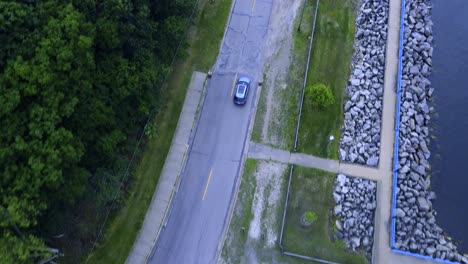 Tracking-a-vehicle-traveling-along-a-beach-route