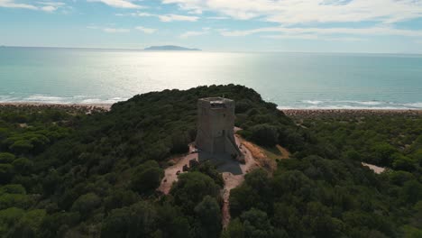 Maremma-National-Park-wild-beach-in-Tuscany,-Italy