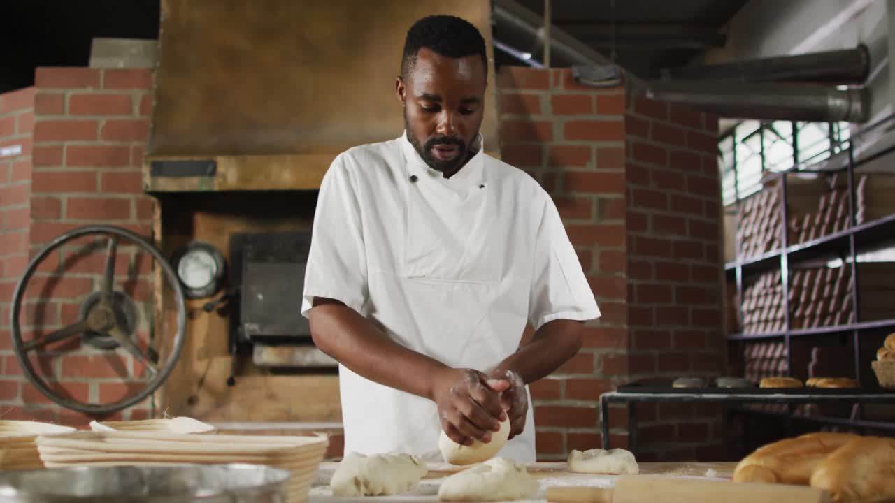 animación de un panadero afroamericano preparando masa fermentada para el pan