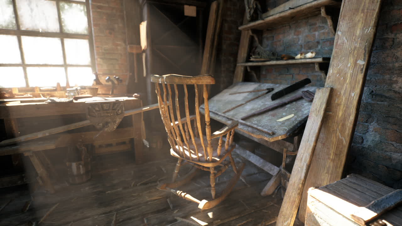 Vecchia falegnameria piena di strumenti vintage e una sedia a dondolo