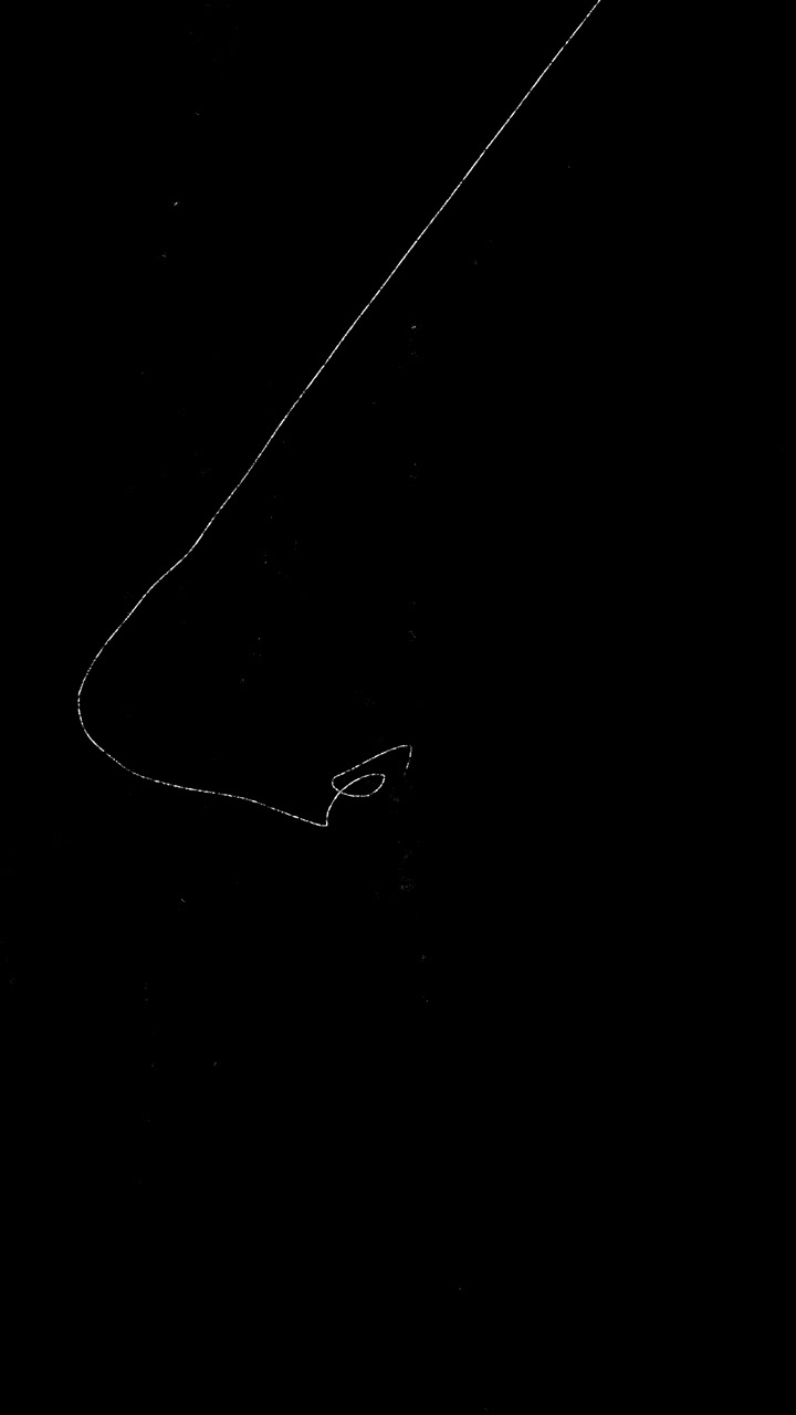 Scie luminose astratte e linee geometriche su sfondo nero