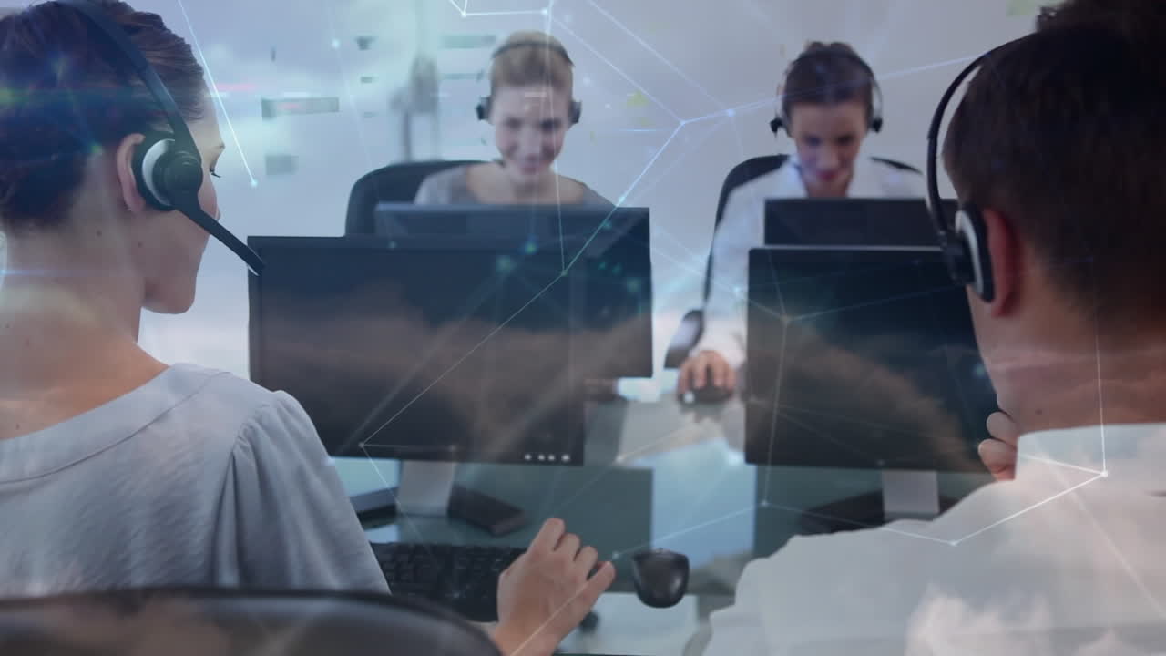 컴퓨터를 사용하는 비즈니스 사람들과의 연결 네트워크의 활성화