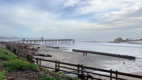 Capitola-Wharf-Bomba-Ciclón-Tormenta-Dañado-Costero-Océano-Muelle-Desastre-Natural