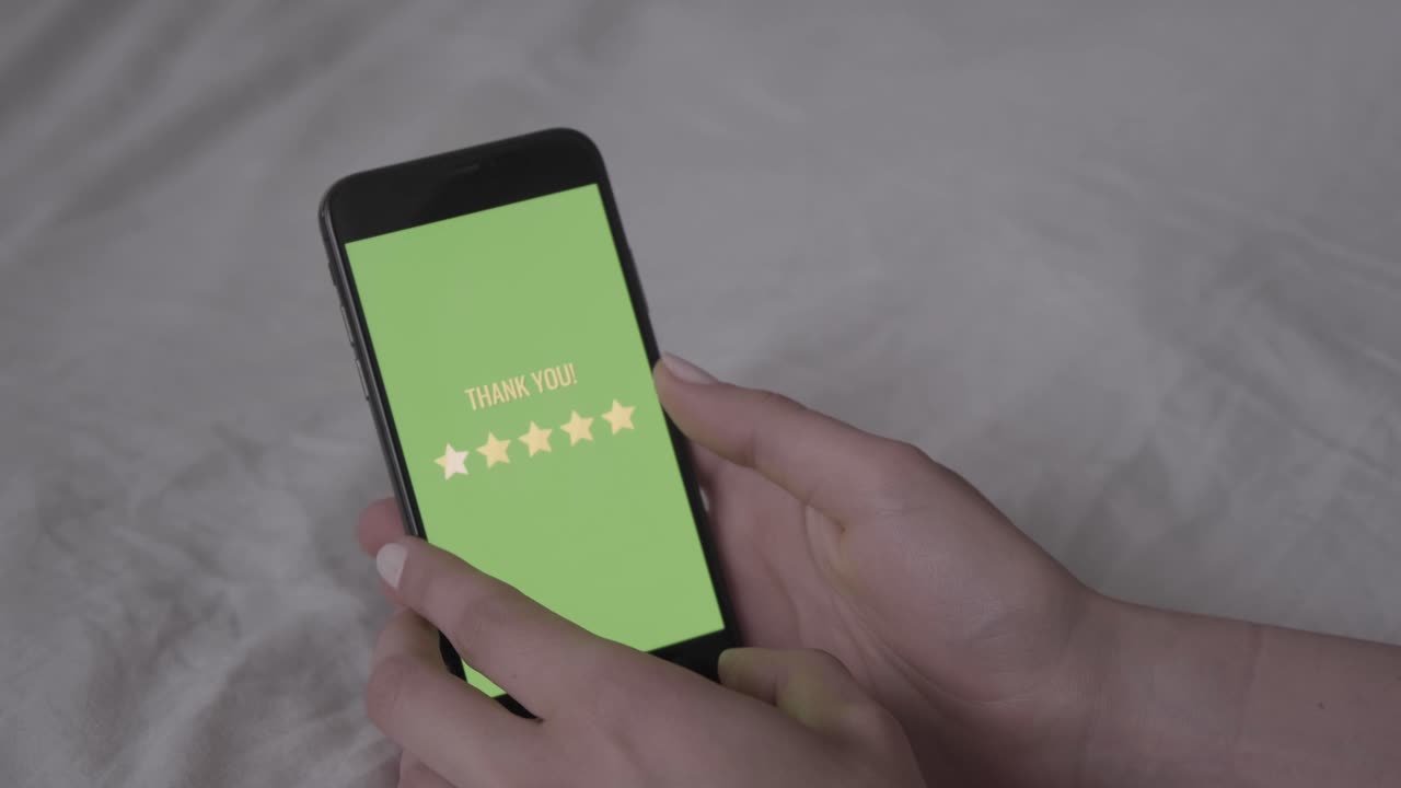 女人给一个商业场所五颗星