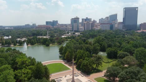 Aerial-view-of-Hermann-Park-Museum-district-in-Houston,-Texas