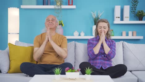 meditación entre hombre y mujer.