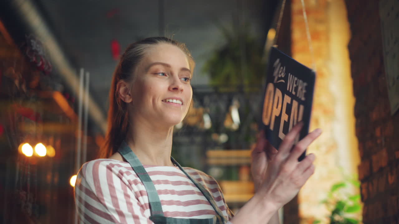 Store Opening and Closing Signs