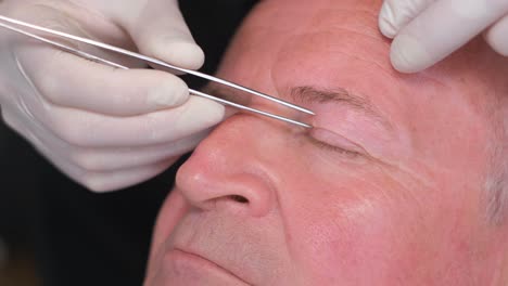 eyebrow piercing procedure