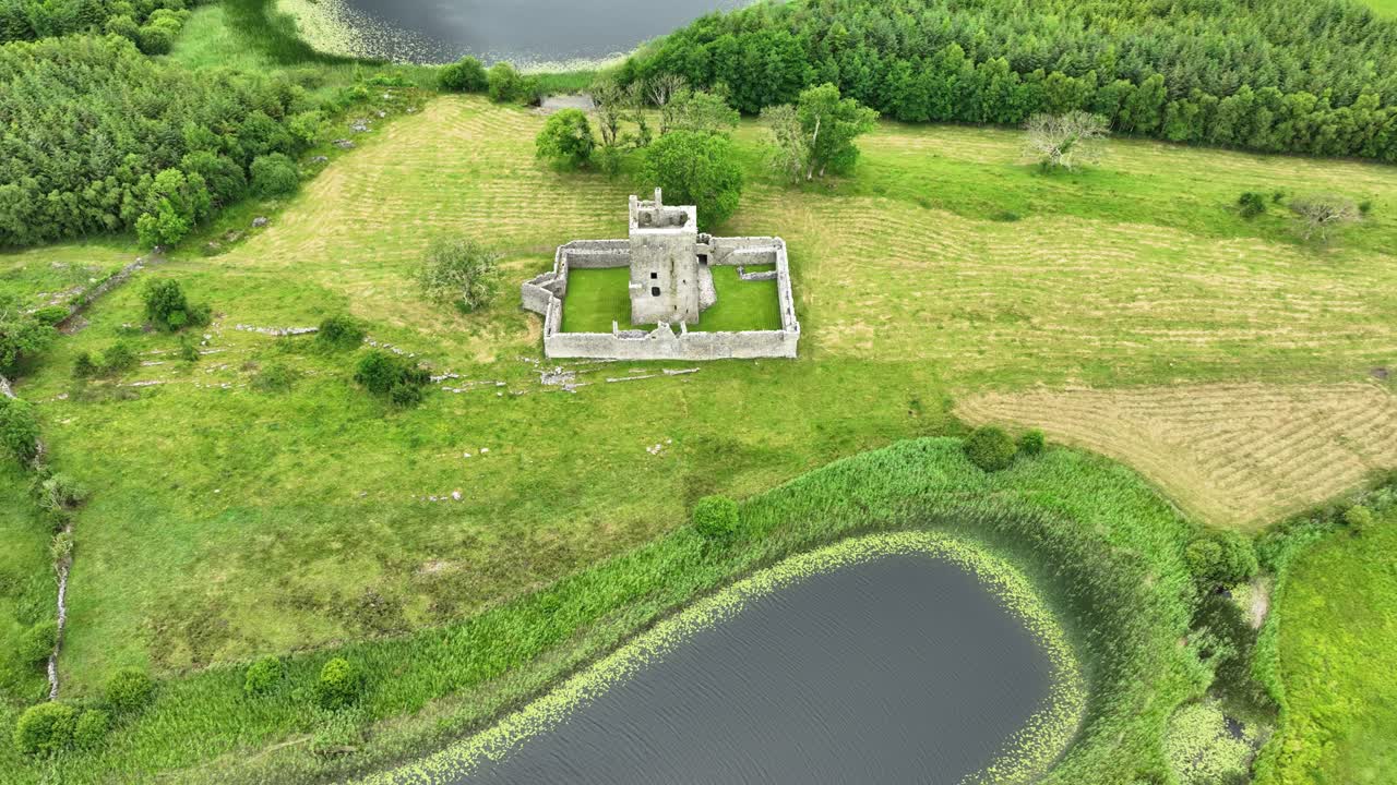 Romantic Fiddan castle Galway between two lakes Ireland Epic Locations and Landscapes wild Atlantic Way