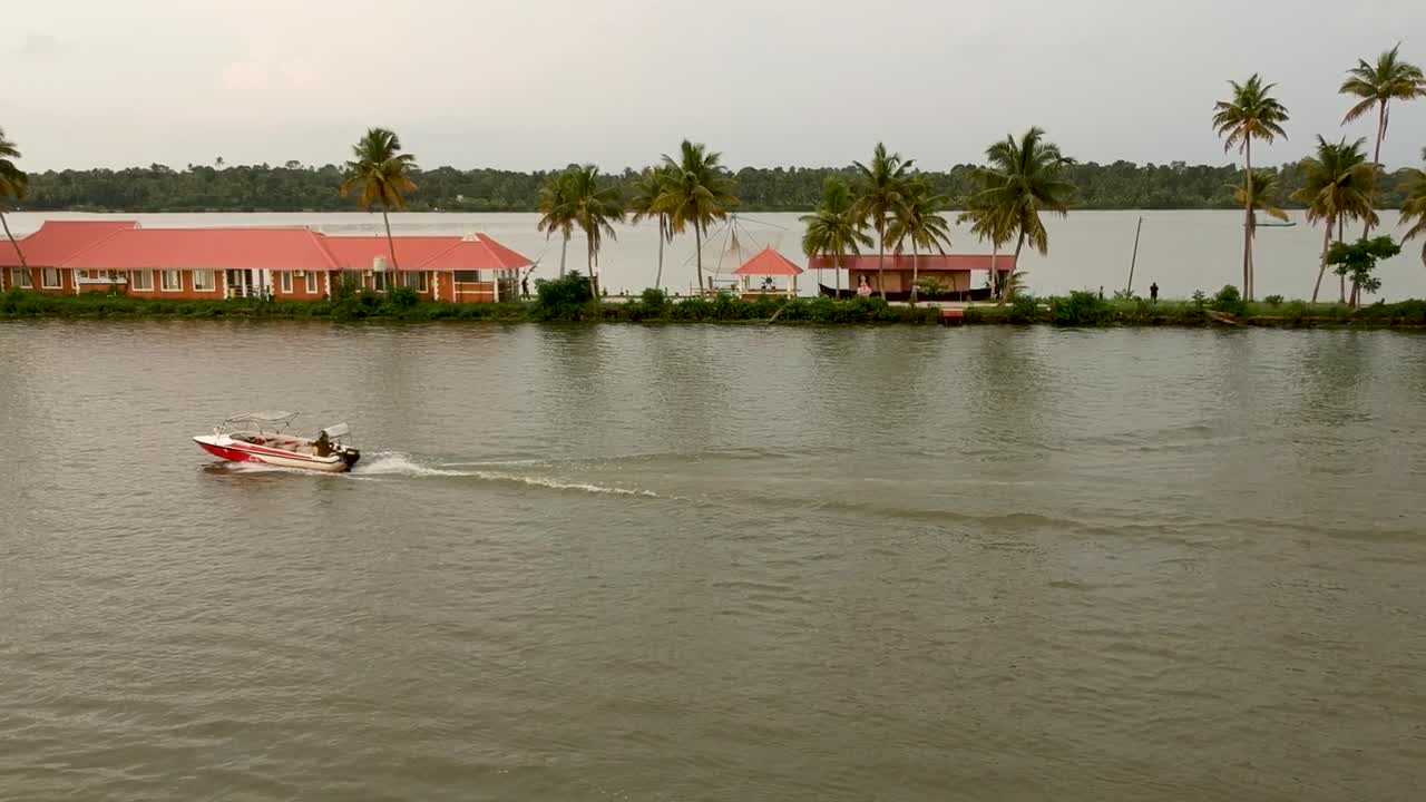 turismo de piscifactoría, lago vembanad, fotografía nocturna, red de pesca china
