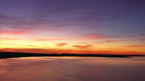 Vista-Aérea-De-Baja-A-Gran-Altitud-Salt-Lake-Torrevieja-España-Amanecer