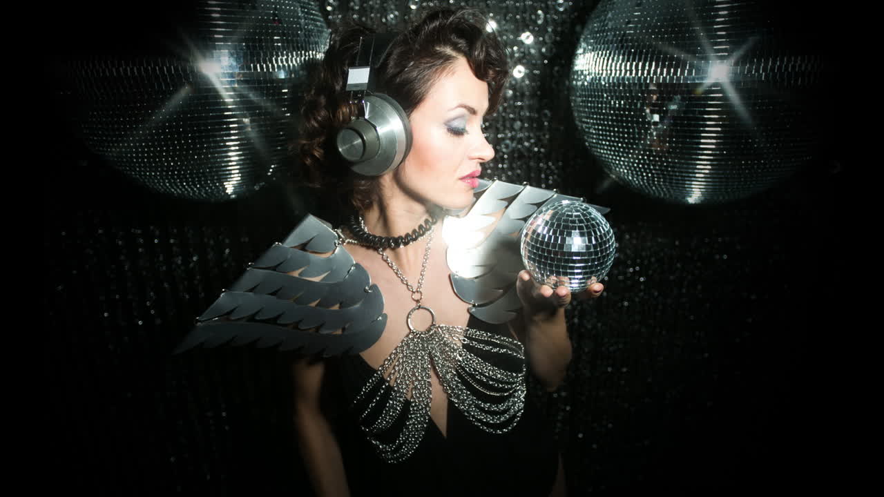 mujer plata bailarina 05