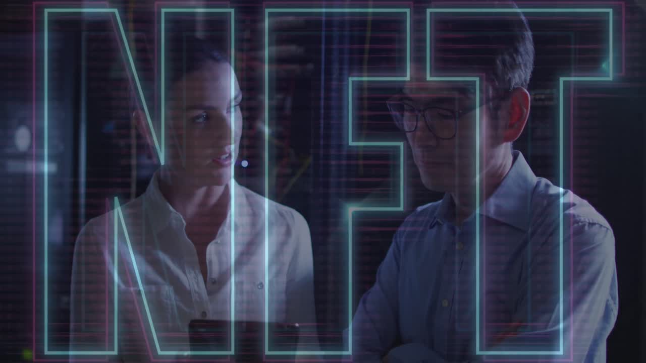 animación de nft y procesamiento de datos a través de diversos ingenieros de ti por servidores informáticos