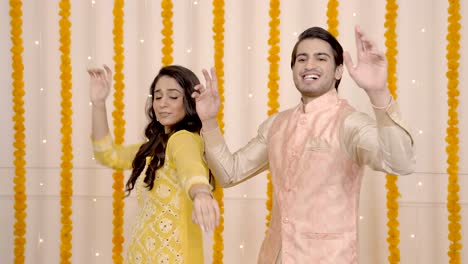 Indian-couple-dancing-on-Diwali