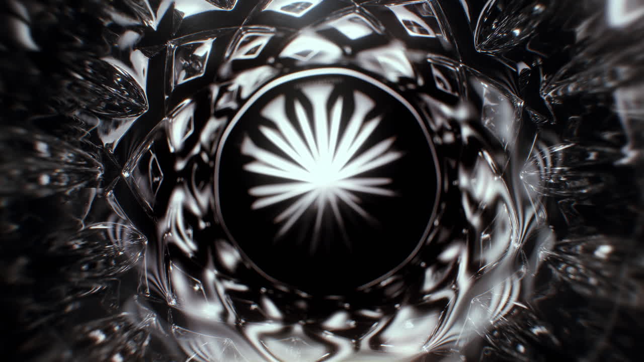 túnel de vidrio con bonitos reflejos y espectáculo de luces