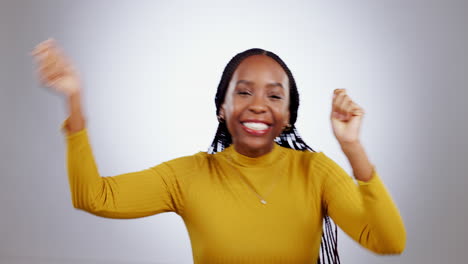Woman,-face-and-excited-to-dance-in-studio-to