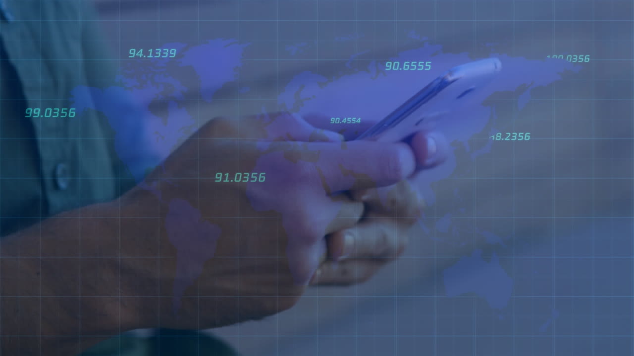 múltiples números flotando sobre el mapa del mundo contra la sección media del hombre que usa un teléfono inteligente