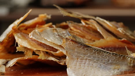 dried fish flakes