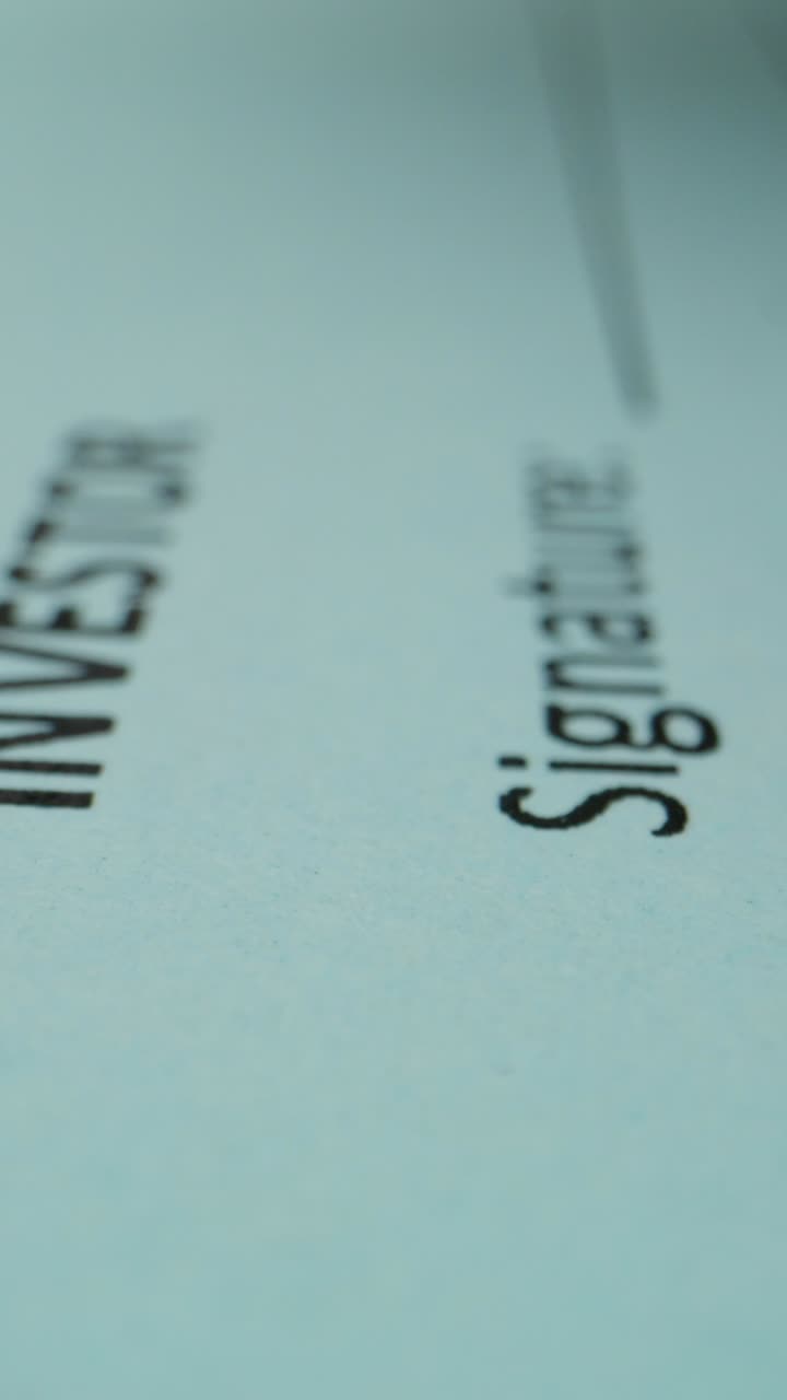 primer plano de una firma que se está firmando