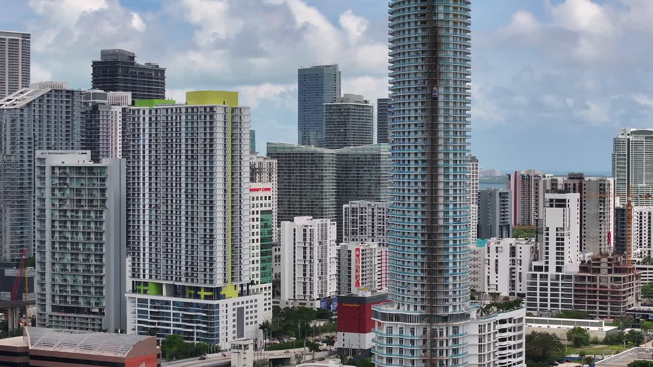 Miami Skyline: Aerial View of Highrises and Cityscape