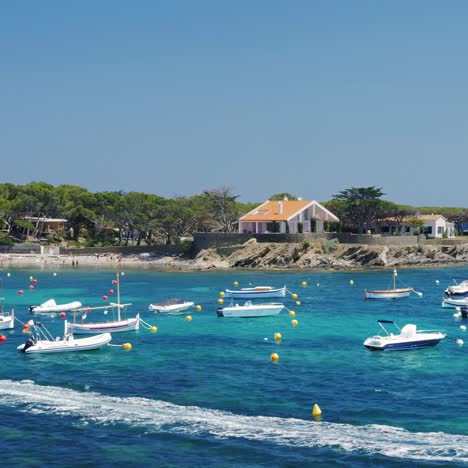 Beautiful-view-of-the-bays-with-yachts-in-Catalonia