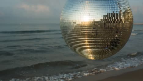 Stranddiscoball6