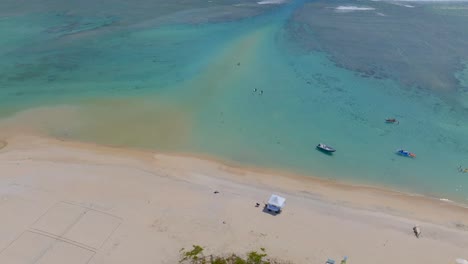 Hermitage-beach-filmed-with-a-drone,-Reunion-island