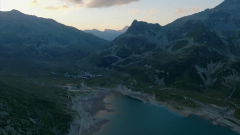 Aerial-shot-of-Montespluga-alpine-village-in-the-Italian-region-of-Lombardy