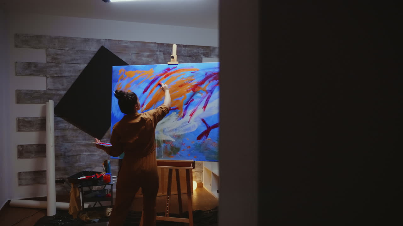 Mulher artista plástica.
