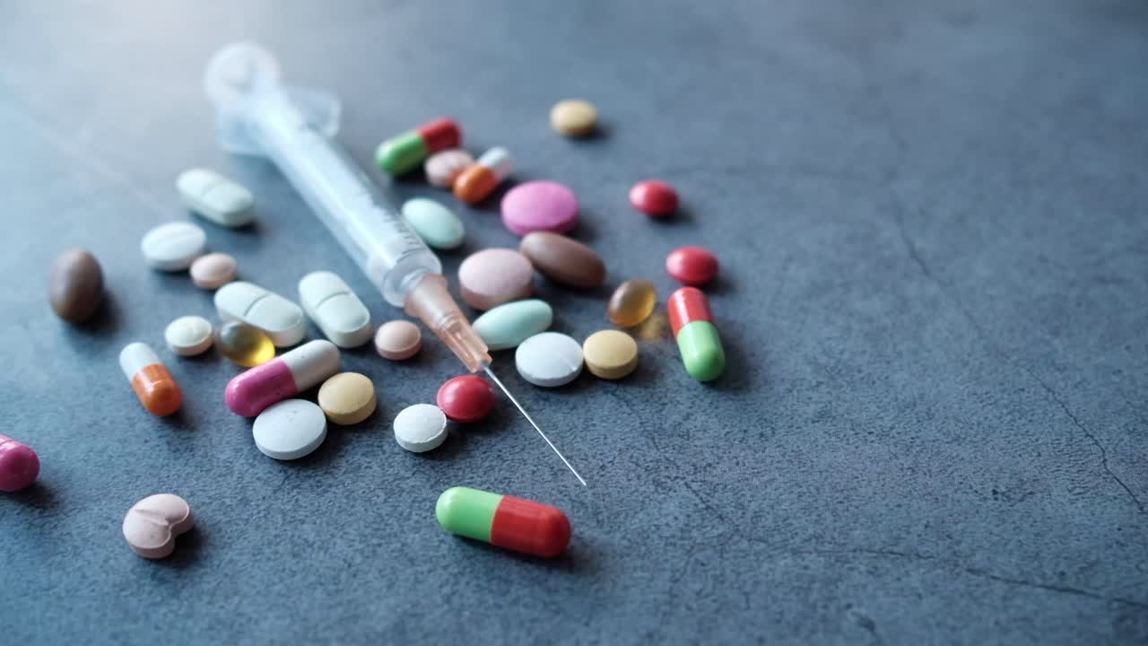 suministros médicos y medicamentos