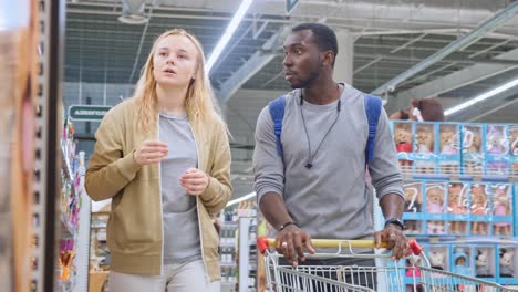 couple shopping in a grocery store