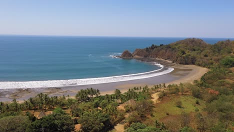 Drohnenaufnahmen-Aus-Der-Luft-In-Der-Nähe-Des-Hotels-Punta-Islita-In-Costa-Rica