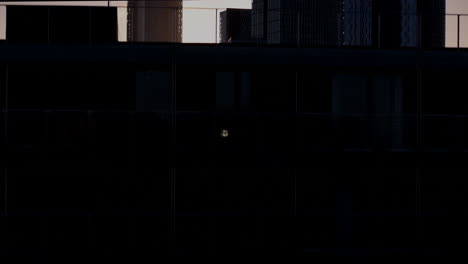 los amaneceres sobre deansgate square, un grupo de rascacielos residenciales en el borde sur del centro de la ciudad de manchester, reino unido se llaman, norte, oeste, sur, este, la hoja, la torre beetham y tres60