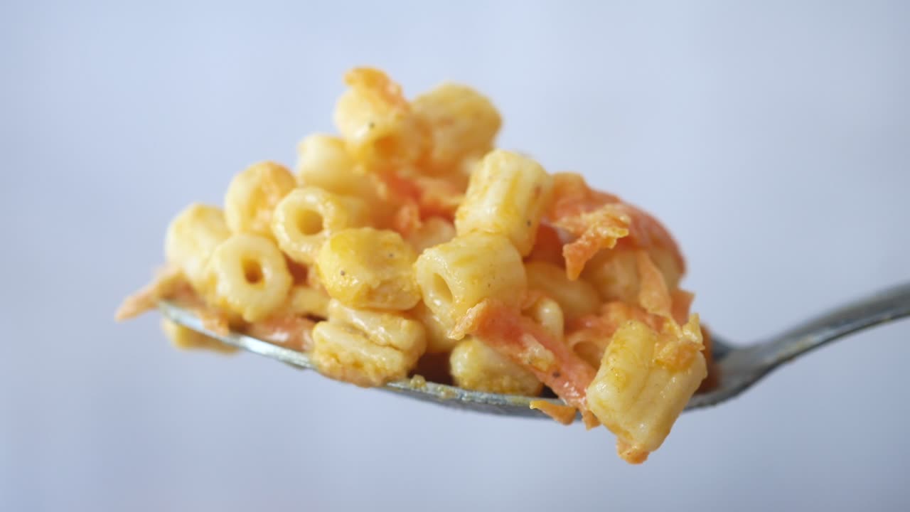 당근과 함께 마카로니 러드