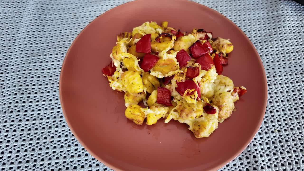 Breakfast delight: scrambled eggs and vegetables