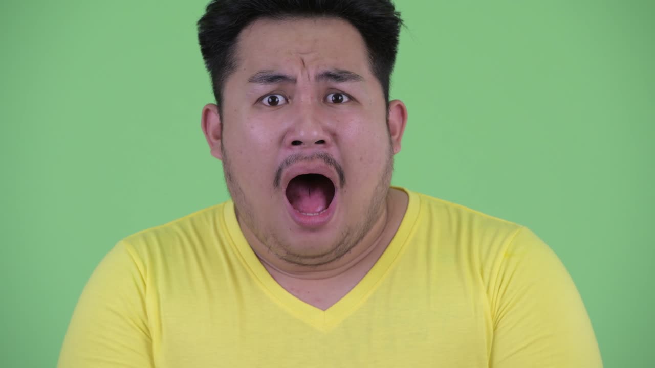 젊은, 잘생긴, 과체중인 아시아 남성