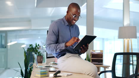 Smile,-business-and-black-man-in-office-on-tablet