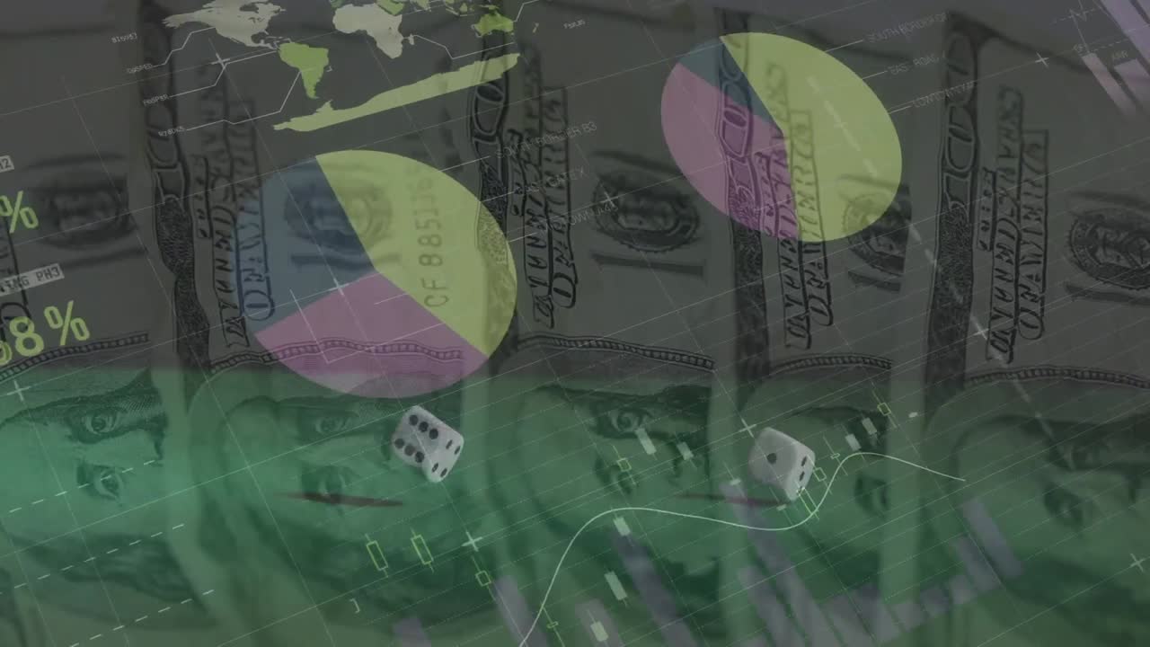 animación del procesamiento de datos financieros sobre dos dados y billetes de dólares estadounidenses en el fondo